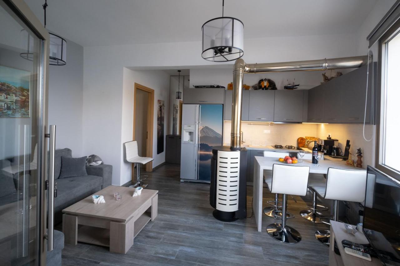 Seaside Flat With Hydromassage Lejlighed Mochlos Eksteriør billede